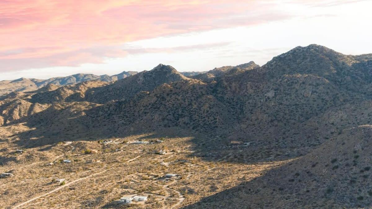 L Sunset Heights L Pool-spa Above Park * Joshua Tree